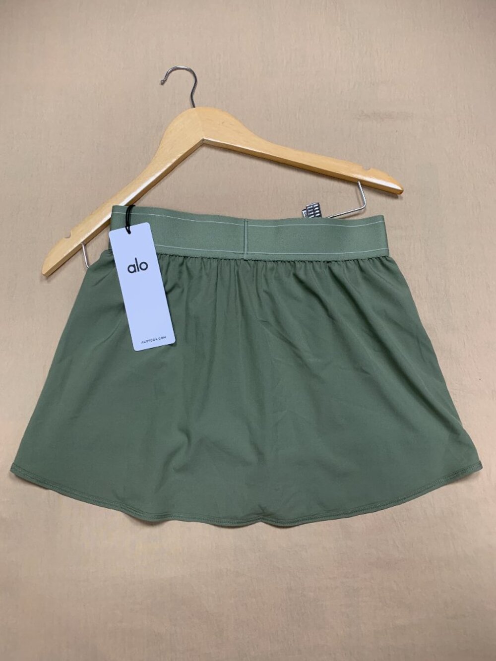 ALO Yoga Match Point Tennis Skirt (Dune Grass)🧩Brand new practical sports skirt - Picture 3 of 5